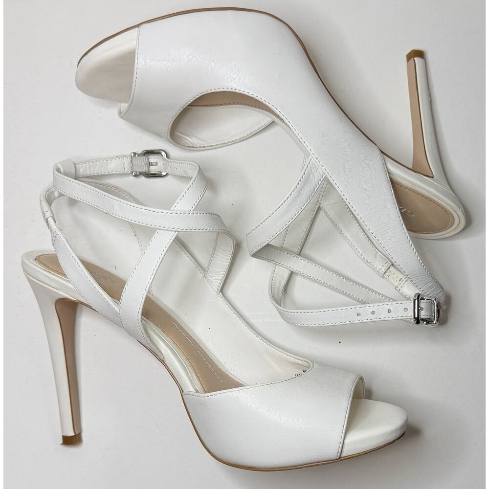 Gianni Bini White Leather Peep Toe Stiletto 4” Heels Ankle Strap Size 8M